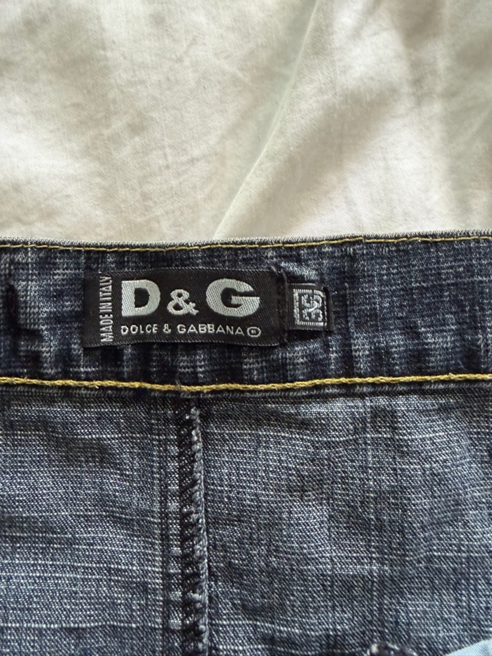 Vintage D&G Dark Wash Denim Mini Skirt with Front Button Detail - Picture 3 of 4